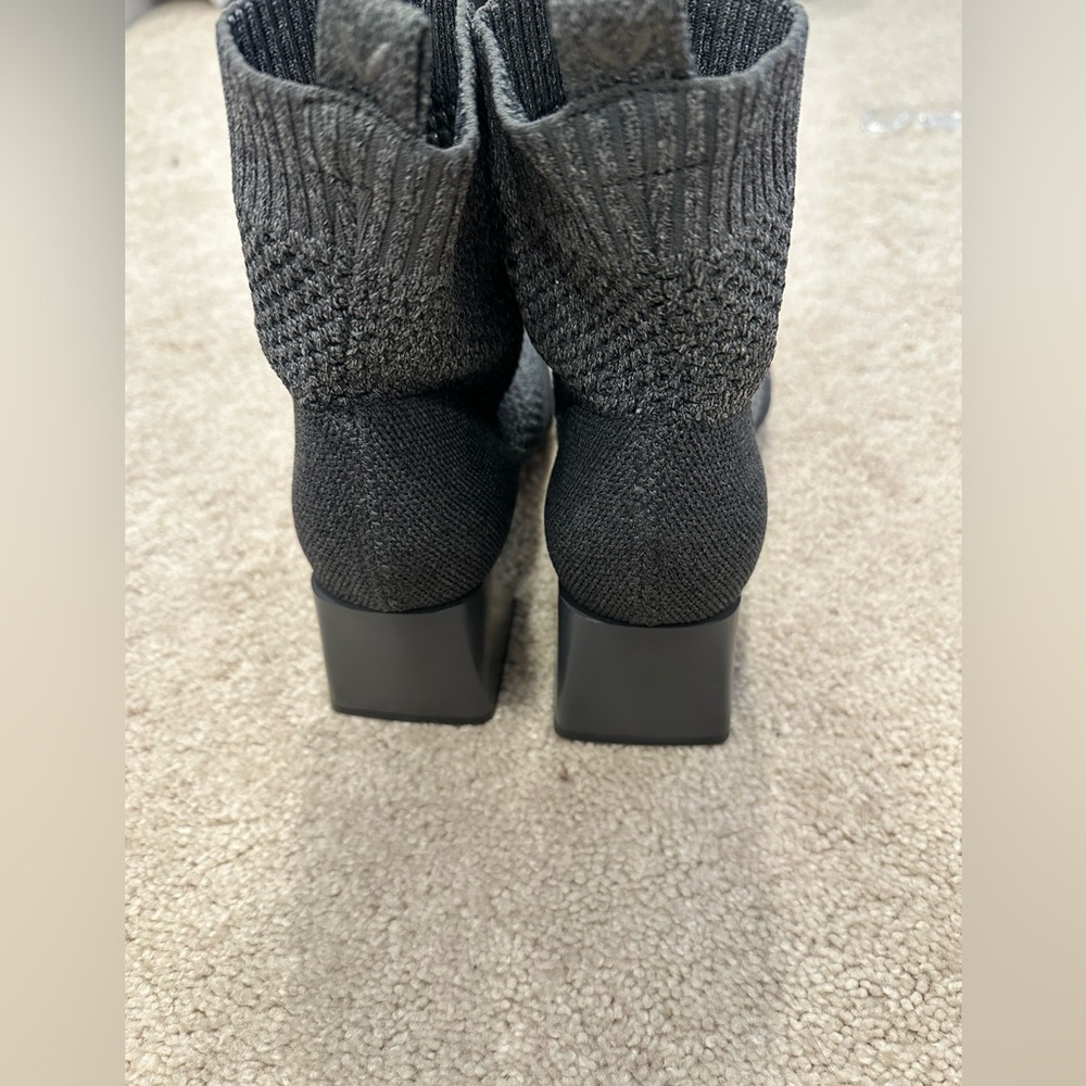 Vivaia Square-Toe Perforated Heeled Boots (Melissa) lava grey 39 - Picture 8 of 9